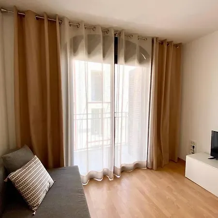 Apartamento Pequeno Y Luminoso En *