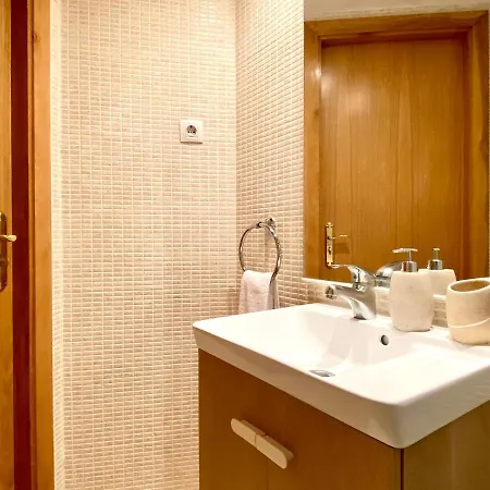 Apartamento Pequeno Y Luminoso En Apartment